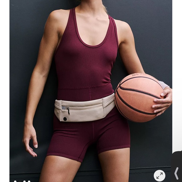 W Free People Free Style Shortsie - Picture 2 of 4